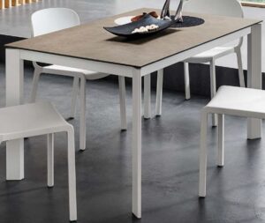 tavolo moderno struttura bianca